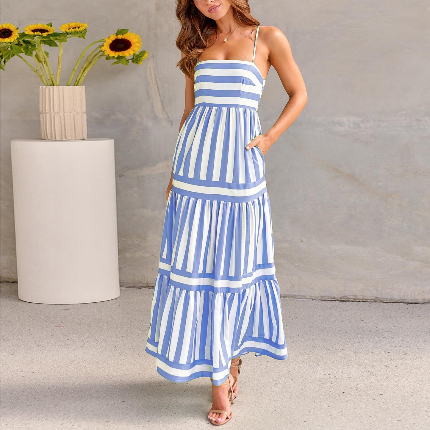 Robe Longue d'Été à Rayures avec Bretelles et Dos Nu