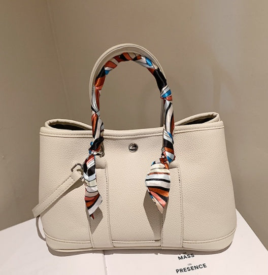 Sac Cabas Motif Foulard – Élégance Sauvage | sosoleil