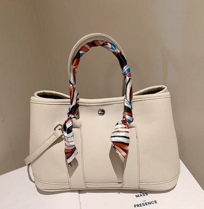 Sac Cabas Motif Foulard – Élégance Sauvage | sosoleil